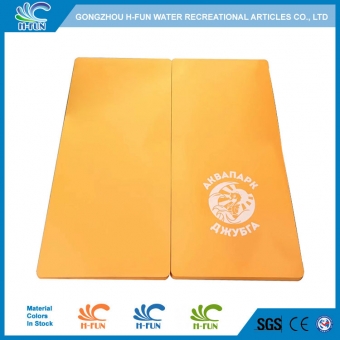 Flat water slide mat